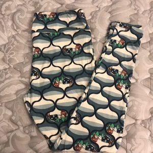 LuLaRoe Christmas Leggings